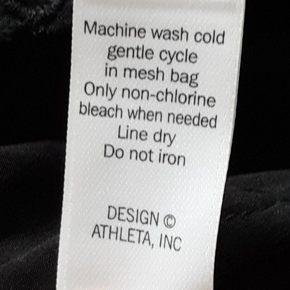 Athleta Eyelet Dunes Tank in Black Size S - Picture 10 of 11